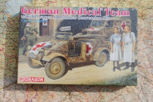 DML6137  GERMAN MEDICAL TEAM with Kübelwagen Ambulance Convers